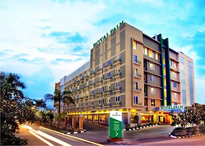 Royal Palm Hotel&Conference Center Cengkareng Jakarta